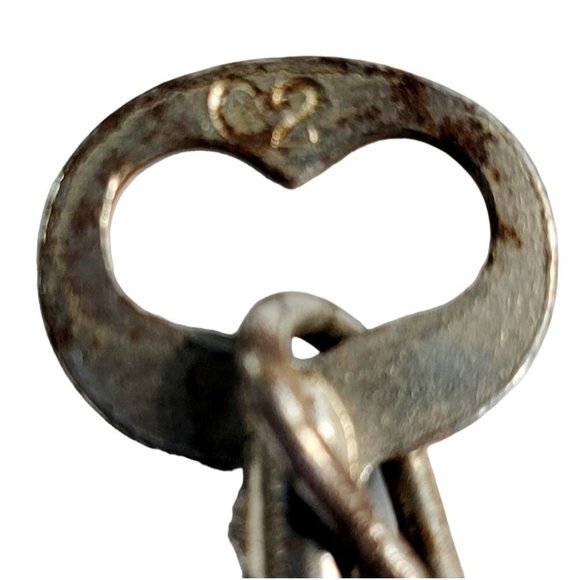 Vintage Skeleton Key Marked C2 - Picture 4 of 4